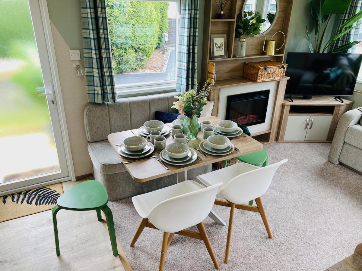 The Sanctuary Holiday Home - Escape The Ordinary Knaresborough Dış mekan fotoğraf