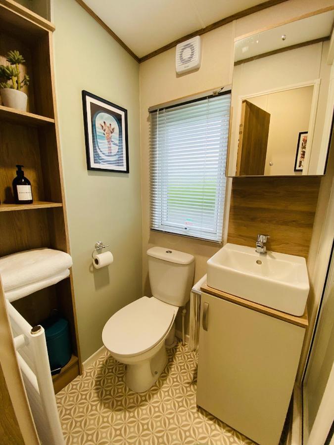 The Sanctuary Holiday Home - Escape The Ordinary Knaresborough Dış mekan fotoğraf