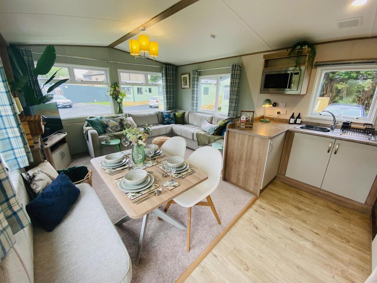 The Sanctuary Holiday Home - Escape The Ordinary Knaresborough Dış mekan fotoğraf