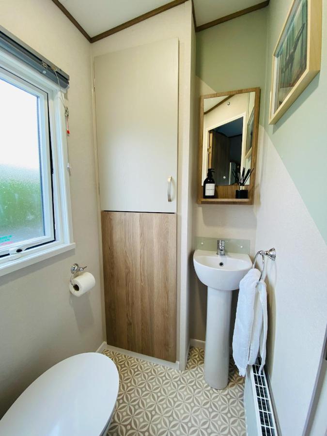 The Sanctuary Holiday Home - Escape The Ordinary Knaresborough Dış mekan fotoğraf
