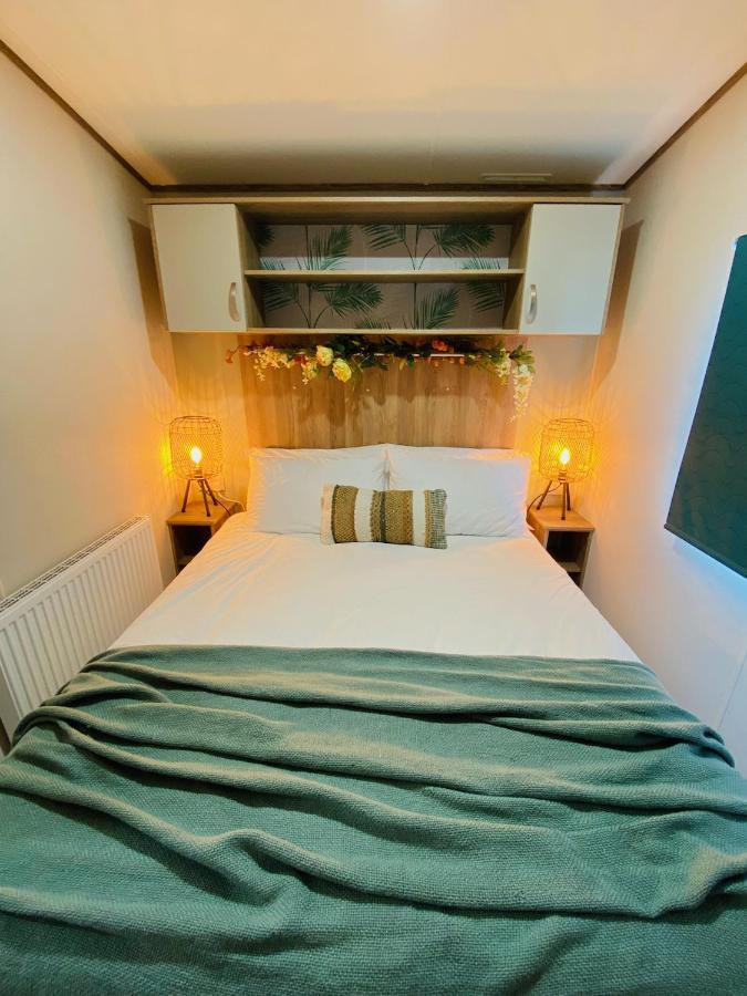 The Sanctuary Holiday Home - Escape The Ordinary Knaresborough Dış mekan fotoğraf