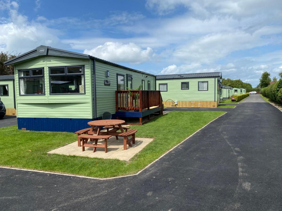 The Sanctuary Holiday Home - Escape The Ordinary Knaresborough Dış mekan fotoğraf